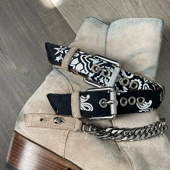 AMIRI Beige Ankle Boots with Chain and Bandana